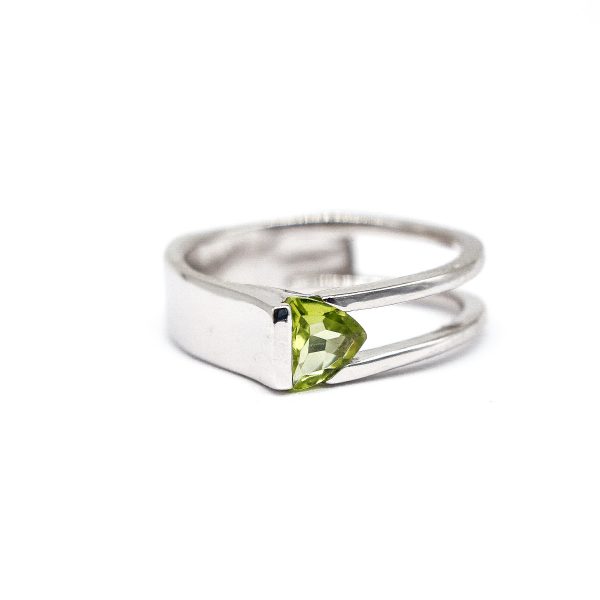 Peridot Sterling silver ring GWR86384-0