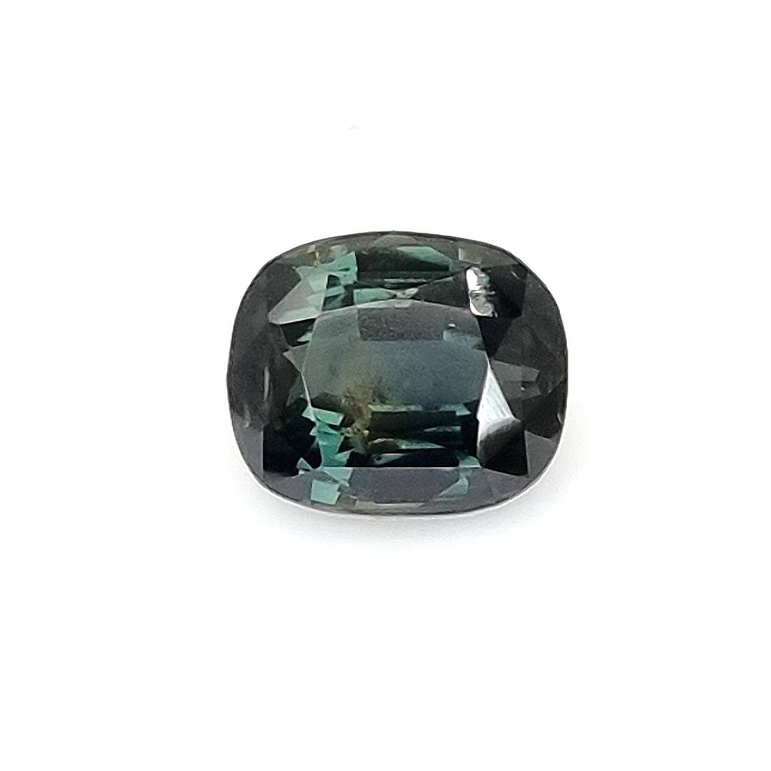 TOP TOP TOP ! SAPHIR POURPRE DE TANZANIE : 5.4 mm x 3.6 mm